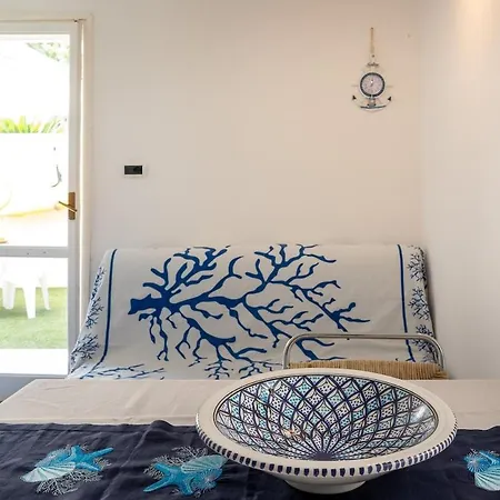Fronte Mare Con Giardino Privato بيت للعطل *